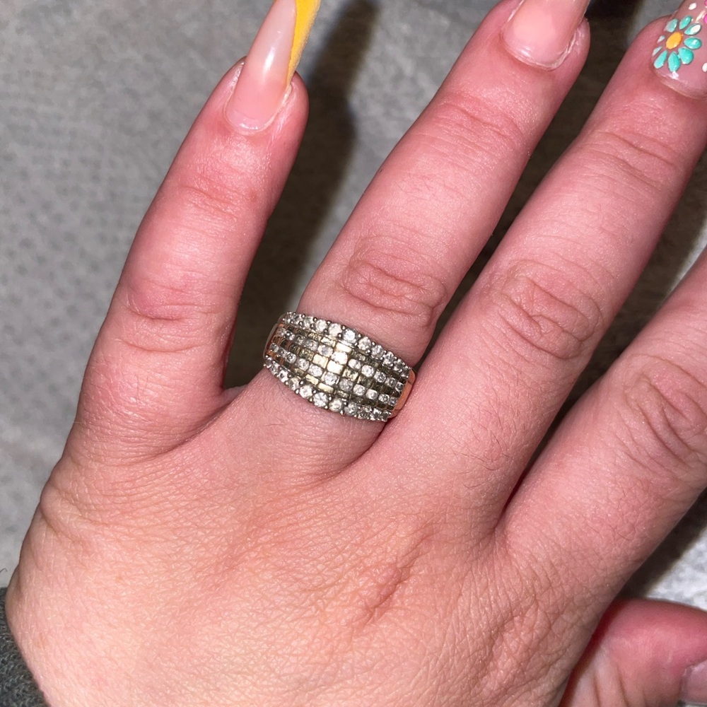 Elegant Silver Diamond Ring